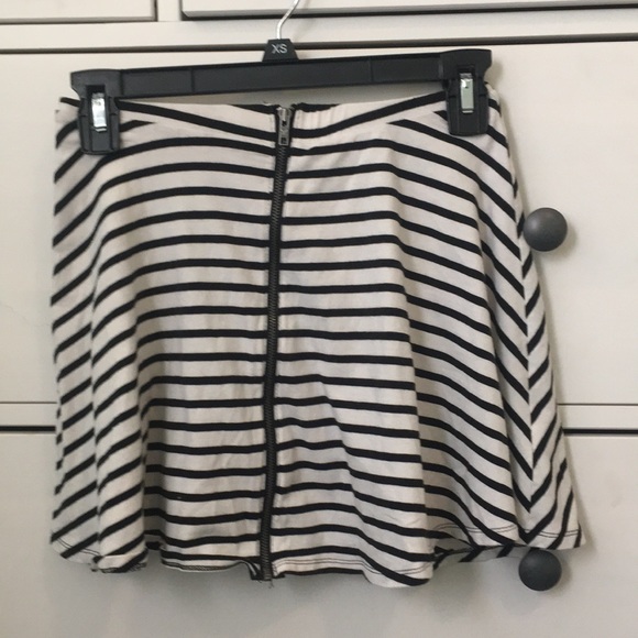 Striped American Eagle Mini skirt - Picture 1 of 3